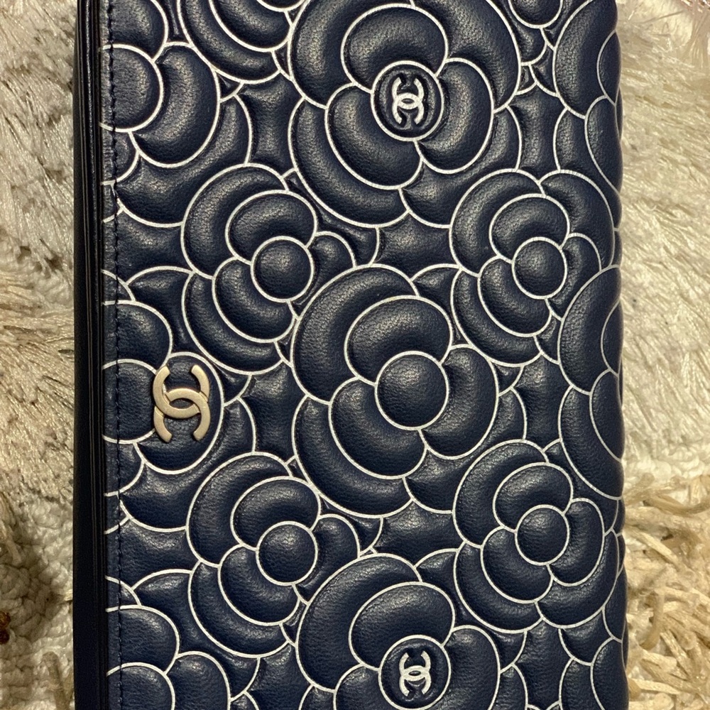 ❌SOLD❌Chanel WOC Camilla - Picture 2 of 8